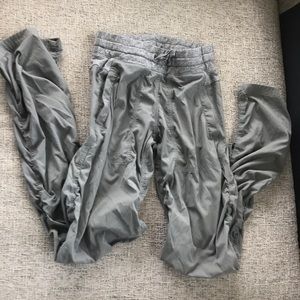 gray live to move ivivva pants